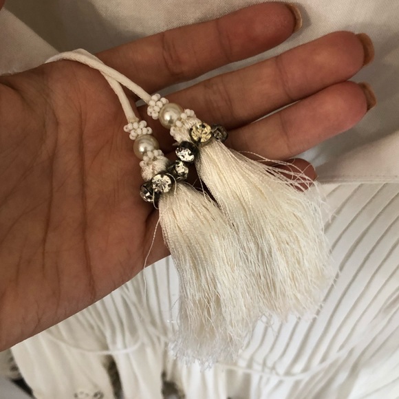 Rococo Sand Embellished Cream Tunic Size Medium - Picture 4 of 5